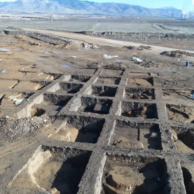 topogrfikes ergasies se arxaiologiki anaskafi sto kleito